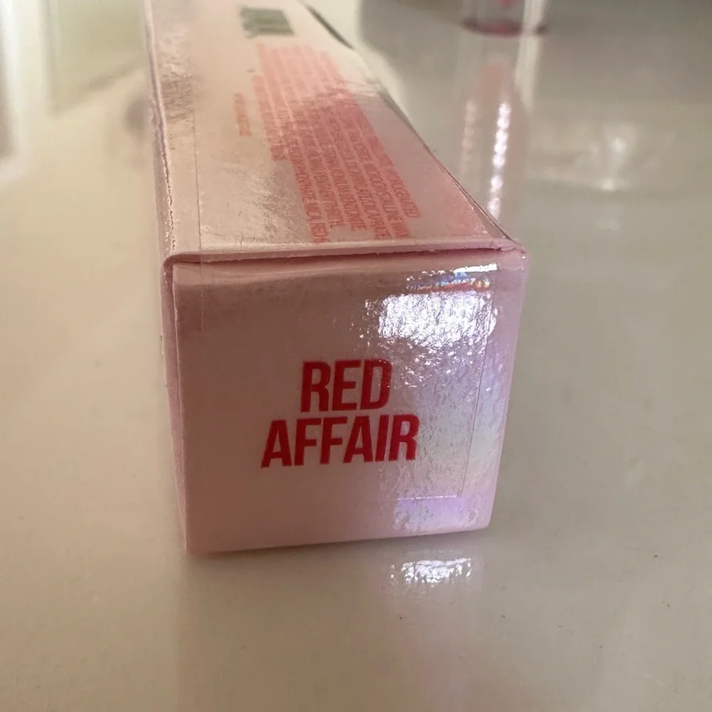 NWT (Red Affair) Jeffree Star Supreme Gloss‎ Lip Gloss.
